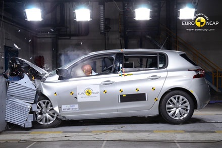 Những mẫu xe nào đạt 5 sao về an toàn của châu Âu? - 5 Peugeot 308